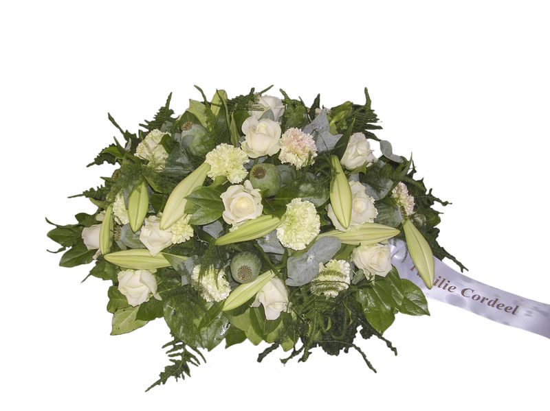 151 Bloemstuk ovaal 70 cm (2026)