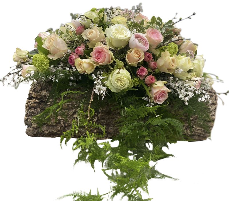 031 Bloemstuk 40 cm (schors is decoratief bedoeld als altaarstuk) (2026)